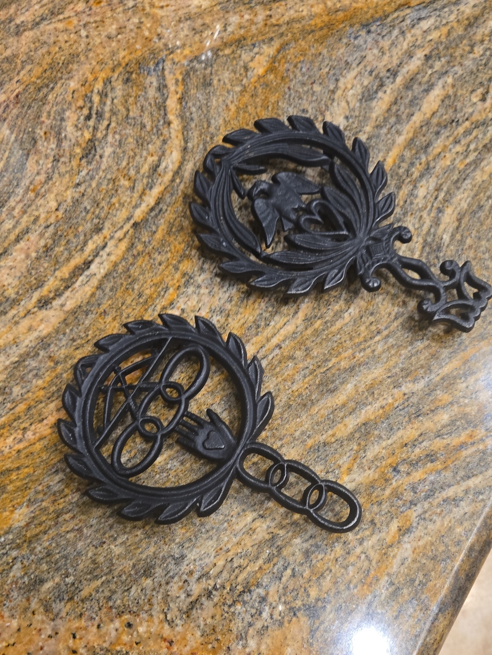 Vintage Iron hot surface stand Set Of 2